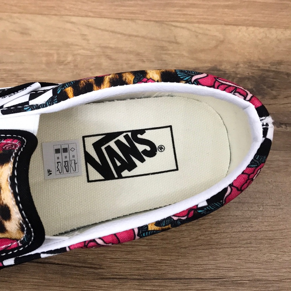 VANS CLASSIC SLIP ON BRAND NEW - Picture 14 of 15